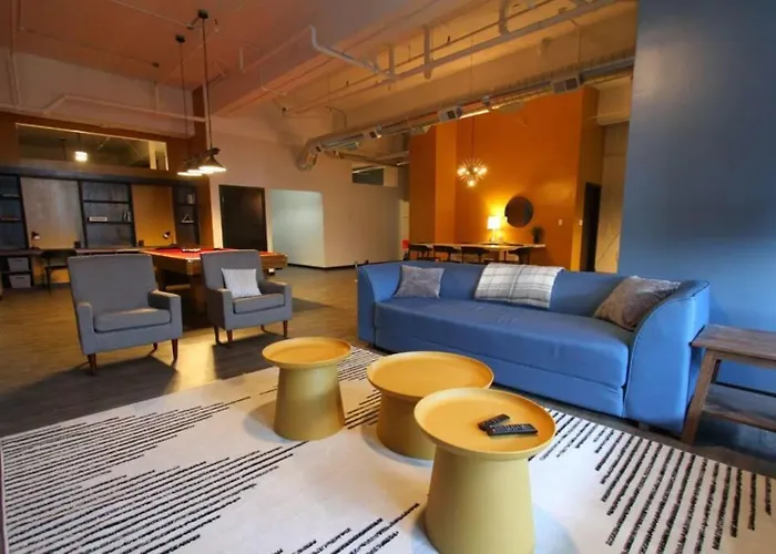 3e *new* Huge! Spacious 3 Bedroom In Oakland That Sleeps 12! Apartment