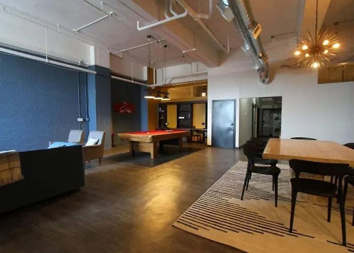 3e *new* Huge! Spacious 3 Bedroom In Oakland That Sleeps 12! Apartment Pittsburgh