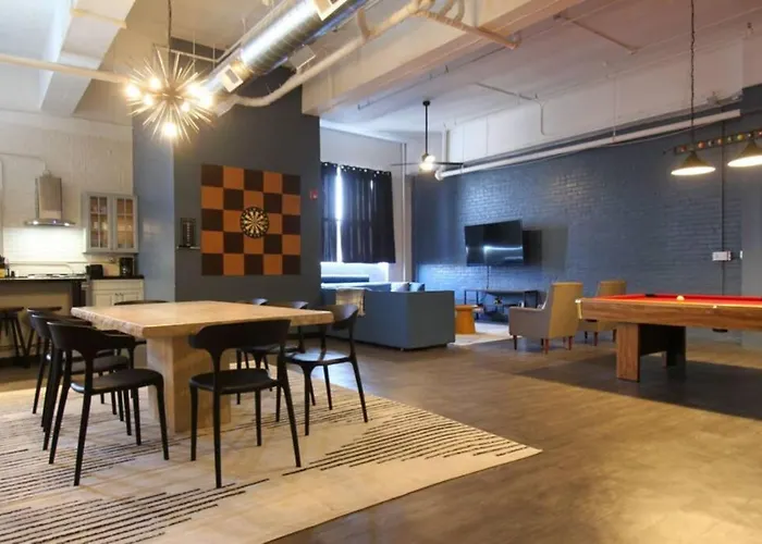 3e *new* Huge! Spacious 3 Bedroom In Oakland That Sleeps 12!