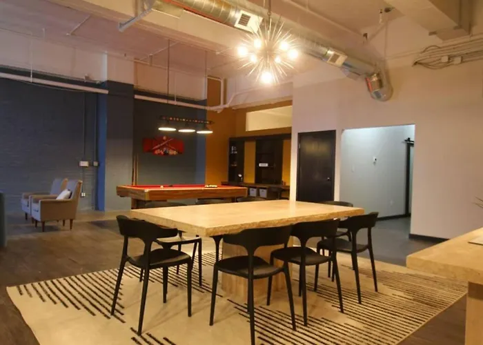 3e *new* Huge! Spacious 3 Bedroom In Oakland That Sleeps 12! Apartment